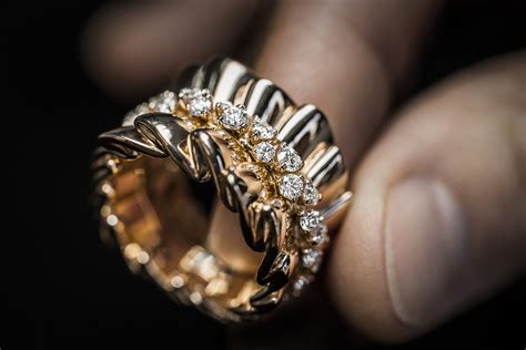 dior joaillerie ring.